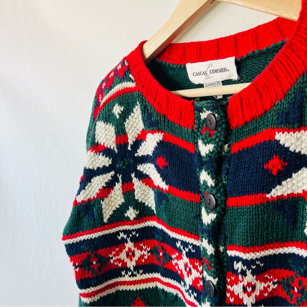 Vintage 90s Ski / Snowflake Holiday Red and Green Cardigan by Casual Corner - Picture 3 of 10